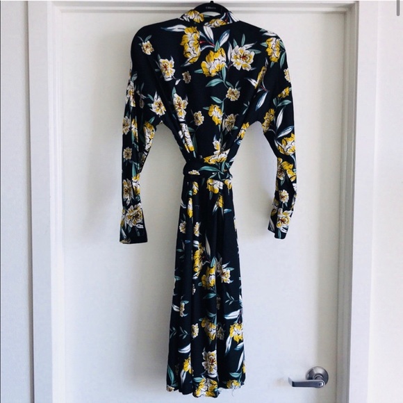 Zara Floral Print Wrap Dress - Picture 3 of 5